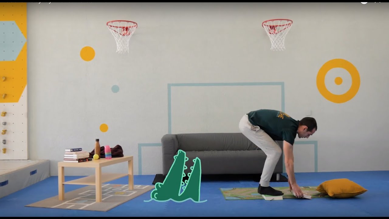 Cours de baby gym à la maison